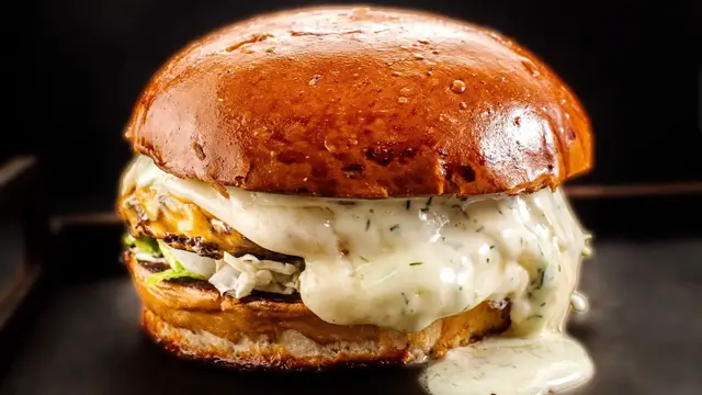 'Video thumbnail for The Flavorful Cheeses You Never Thought To Try On Your Hamburger'