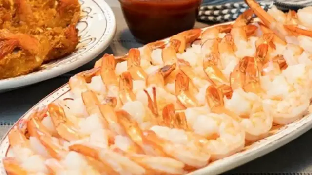 'Video thumbnail for The Truth About Red Lobster's Endless Shrimp'