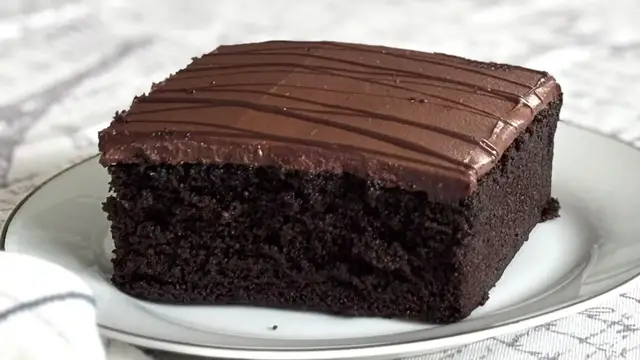 'Video thumbnail for The Best Store-Bought Chocolate Cake Has Finally Been Found'