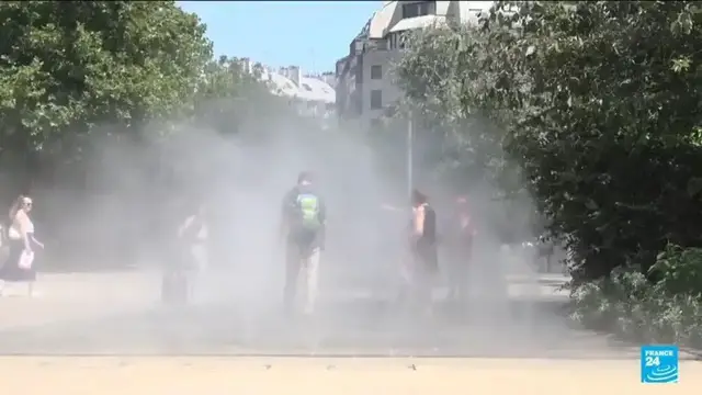 'Video thumbnail for France roasts as temperature soar'