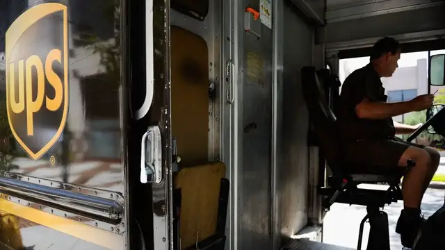 'Video thumbnail for The Reason UPS Trucks Always Have Their Doors Open'