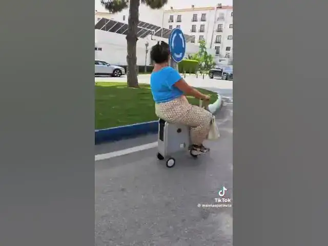 'Video thumbnail for The suitcase scooter zips around Marbella again'