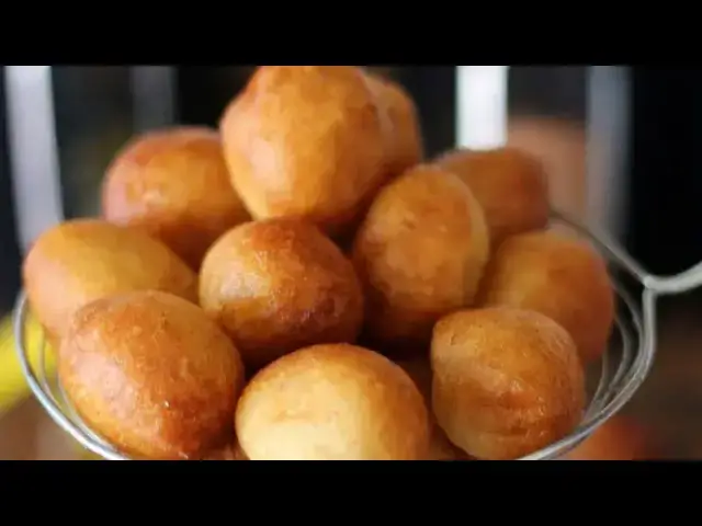 'Video thumbnail for Simple Nigerian Puff puff recipeEasy Snacks To Make At Home'