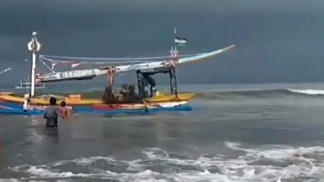 'Video thumbnail for Dozens missing after Indonesia ferry sinks near Bali'
