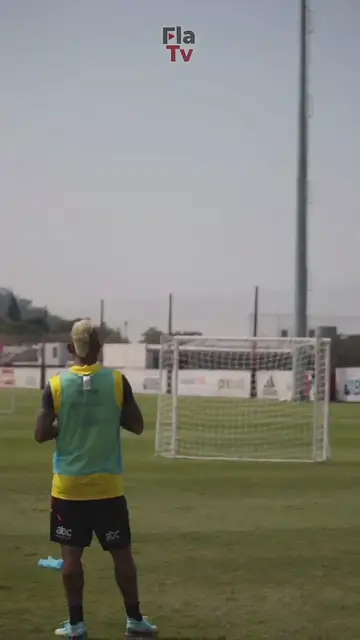 'Video thumbnail for Depois do truque de @kingarturo23, veio a Mágica de Arrascaeta'