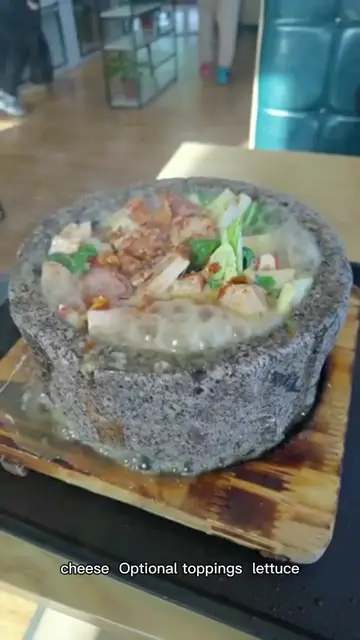 'Video thumbnail for keto crockpot recipe'