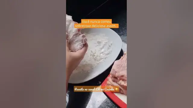 'Video thumbnail for um jeito diferente de fazer sobrecoxa de #frango em uma #receitafacil para almoço ou janta 😋🍽'