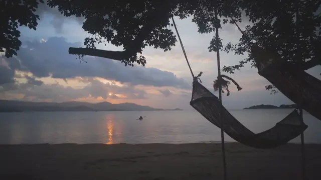 'Video thumbnail for Explorando as ilhas encantadoras do Brasil: um paraíso para os amantes da natureza'