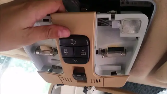 'Video thumbnail for Mercedes Benz 2000 E430 Sunroof Motor Removal'