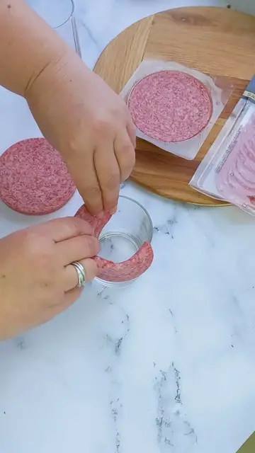 'Video thumbnail for Charcuterie Meat Flower - How to Make A Salami Rose'