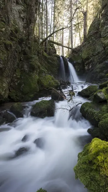 'Video thumbnail for Strahlbruschwasserfall | Seelbach bei Rickenbach'