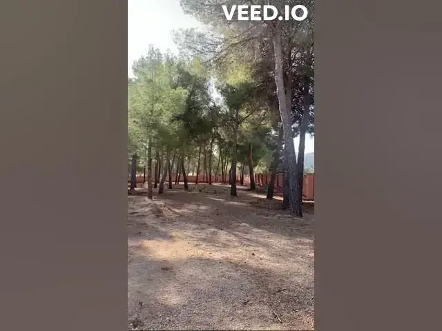 'Video thumbnail for Plot with a villa to renovate in Santa Clara'