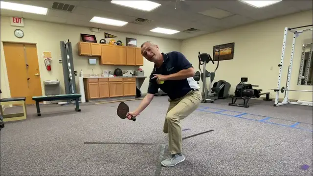 'Video thumbnail for Pickleball Lob Shot - Simple Footwork Drill #pickleball'