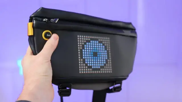 'Video thumbnail for Pixel Screen on the go! Divoom Sling Bag Review'