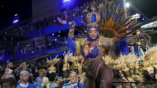 'Video thumbnail for Top scoring samba schools return to Rio's Sambadrome for champion's parade'