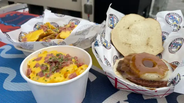 'Video thumbnail for When It Comes to Ballpark Food, Keep It Simple!!!'