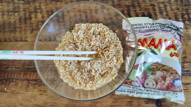 'Video thumbnail for Mama Instant Ramen Noodle Review: Tom Yum Shrimp My Favorite!'