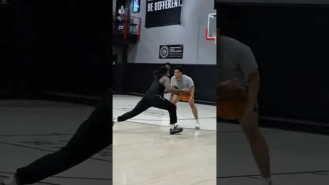 'Video thumbnail for (355) basketball training: spin move and scoring drills'