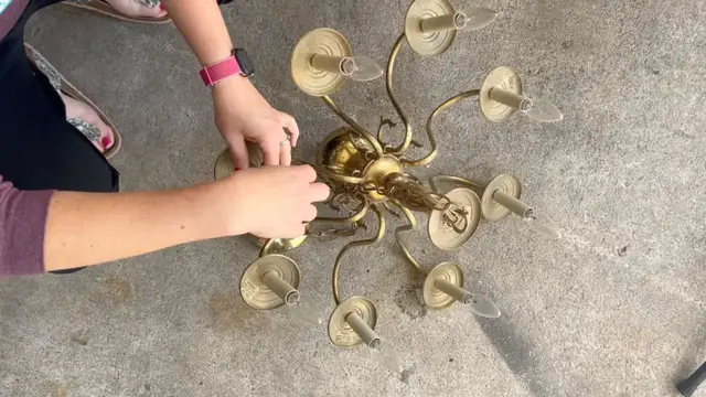 'Video thumbnail for Everyone will be running to the thrift store after seeing this BRILLIANT garden idea!'