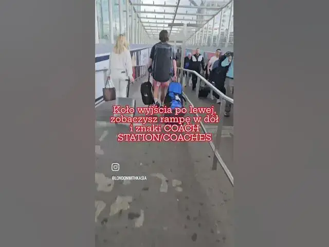 'Video thumbnail for Jak doj艣膰 do autobus贸w na lotnisku Stansted #nationalexpress #stanstedairport #londonwithkasia'