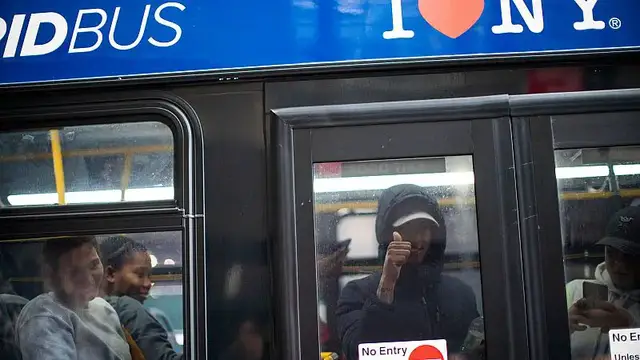 'Video thumbnail for Migrant centre in landmark New York hotel closes down'