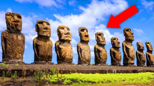 'Video thumbnail for Top 10 Monuments No one Can Explain'