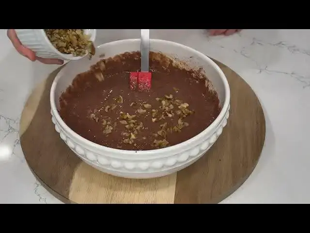'Video thumbnail for I don t eat sugar but I eat this sugar free  flour free  oat based banana bread dessert every day720'