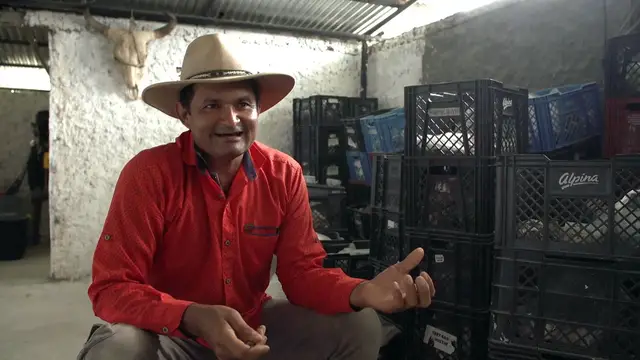 'Video thumbnail for Colombian farmer-turned-fossil hunter builds desert museum against all odds'