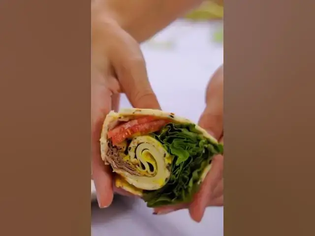 'Video thumbnail for Massa sem glúten e super proteica para wraps saudáveis! #receitasaudavel #comidasaudavel #receitas'