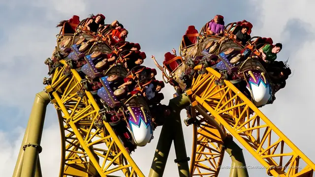 'Video thumbnail for Universal's Epic Universe theme park opens in Florida as competition heats up'