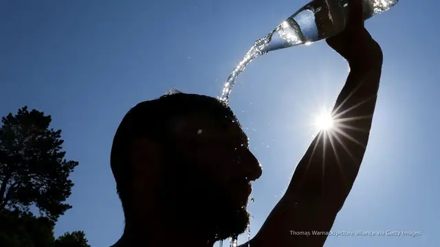 'Video thumbnail for As heat wave grips East Coast, experts say those with mental illness most at risk'