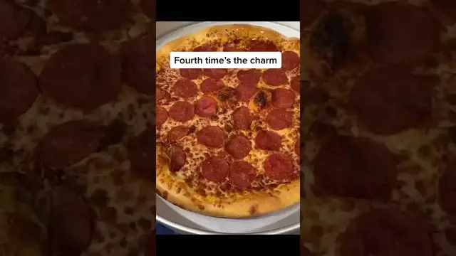 'Video thumbnail for Pepperoni Pizza Resin Table: DIY Project'