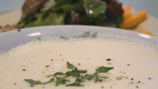 'Video thumbnail for How to Make Greek Lemon Chicken Soup (Avgolemono)'