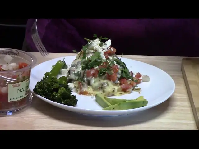 'Video thumbnail for Chicken Laredo'