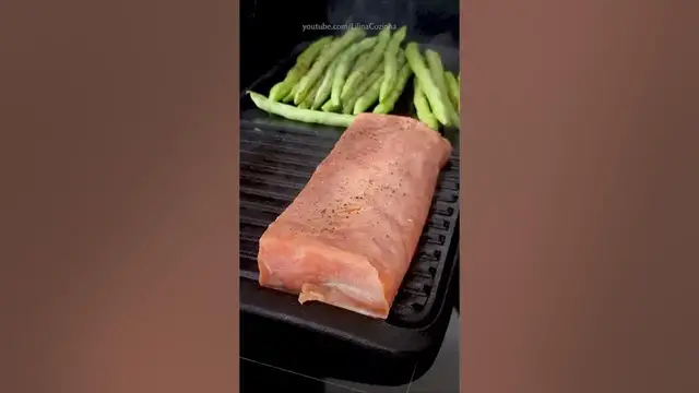 'Video thumbnail for Salmão é fácil de fazer e delicioso! 😋 #receitasfaceisdefazer'