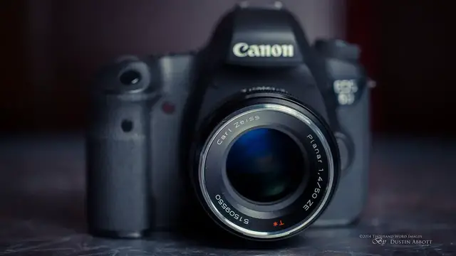 'Video thumbnail for Zeiss 50mm f/1.4  Planar T* Lens Real World Review'