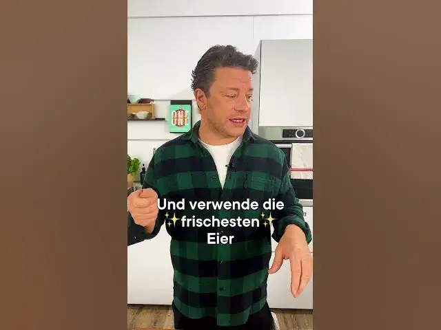'Video thumbnail for SO gelingen pochierte Eier JEDES mal! #shorts'