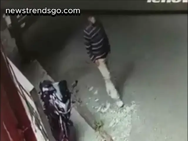 'Video thumbnail for He left the motorcycle voted and something unexpected happened'