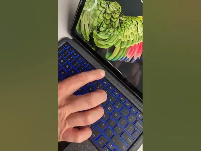 'Video thumbnail for This keyboard case for the Pixel Tablet is WILD 🔥'
