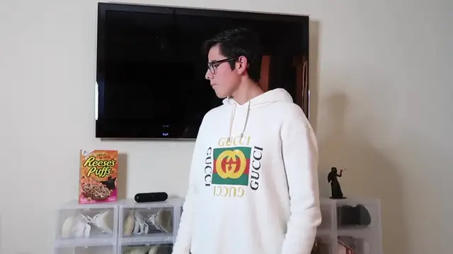 'Video thumbnail for 18 YEAR OLD SHOWS OFF $50,000 SUPREME COLLECTION'