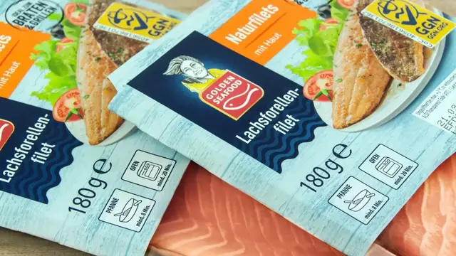 'Video thumbnail for Walmart Vs. Aldi: Which Is The Best Place To Buy Seafood?'