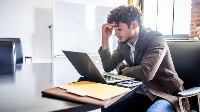 'Video thumbnail for Google Chief Medical Officer: Managers need to recognize employee burnout'