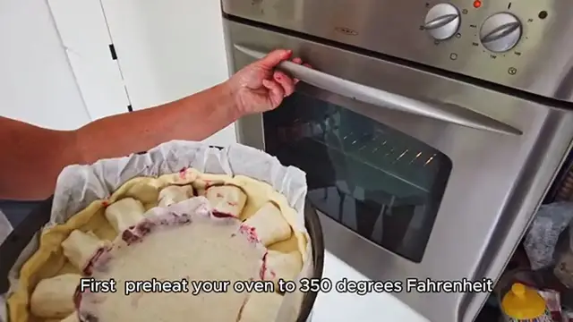 'Video thumbnail for banana bread recipe'