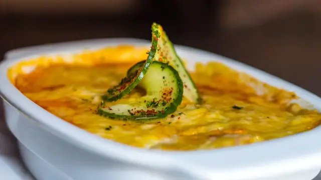 'Video thumbnail for  Easy & Cheesy Zucchini Lasagna | Healthy Low-Carb Comfort Food Recipe  2025-05-19'