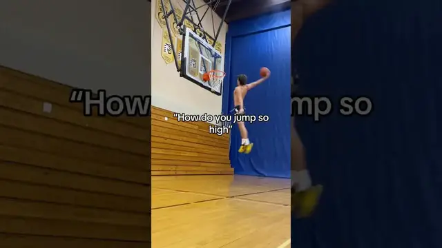 'Video thumbnail for Impressive Basketball Dunking Skills With a Trainer'