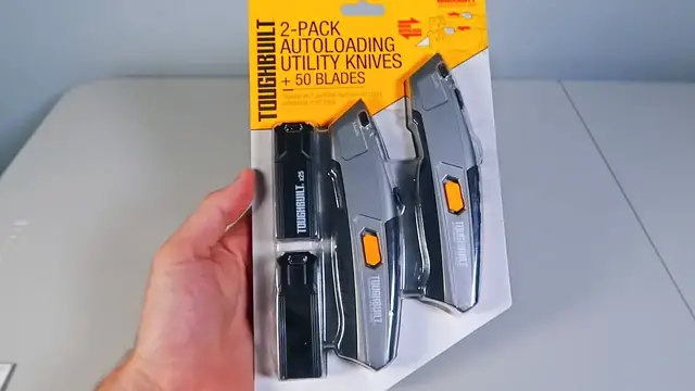 'Video thumbnail for Auto Loading Utility Knife'