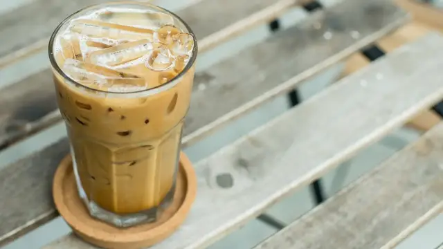 'Video thumbnail for What Healthy People Really Eat For Breakfast'