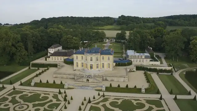 'Video thumbnail for Exploring Landscape Architect Careers: Paving the Way to a Green Future'