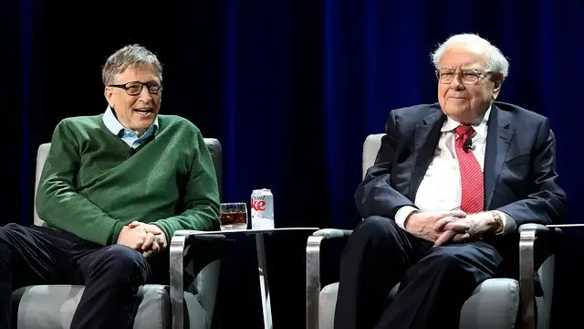 'Video thumbnail for Bill Gates credits billionaire Warren Buffett with influencing his philanthropy'