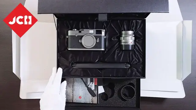 Unboxing the Leica M-A Titan Special Edition.